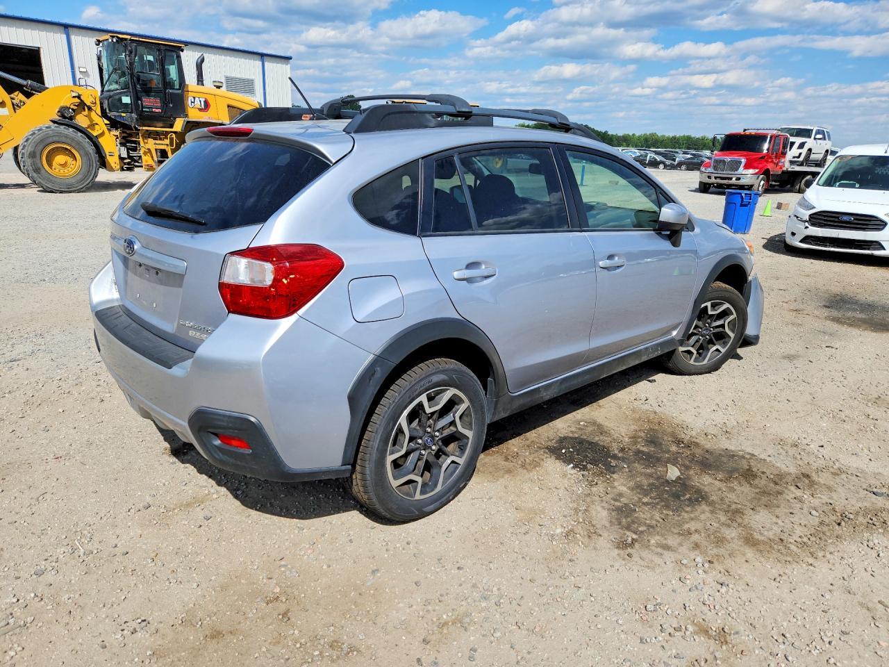 2017 Subaru Crosstrek Premium - Image 3
