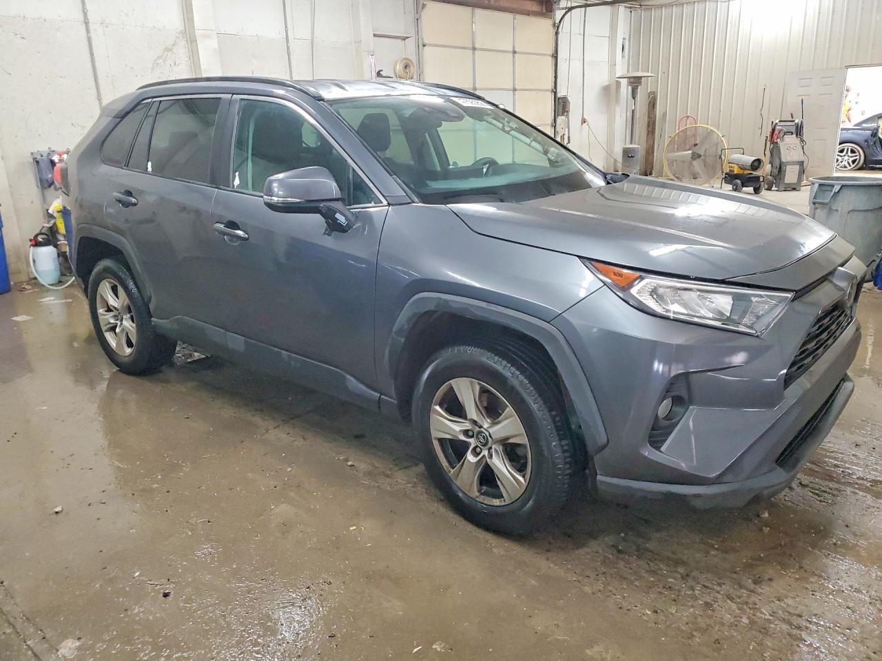 2021 Toyota Rav4 Xle - Фото 4