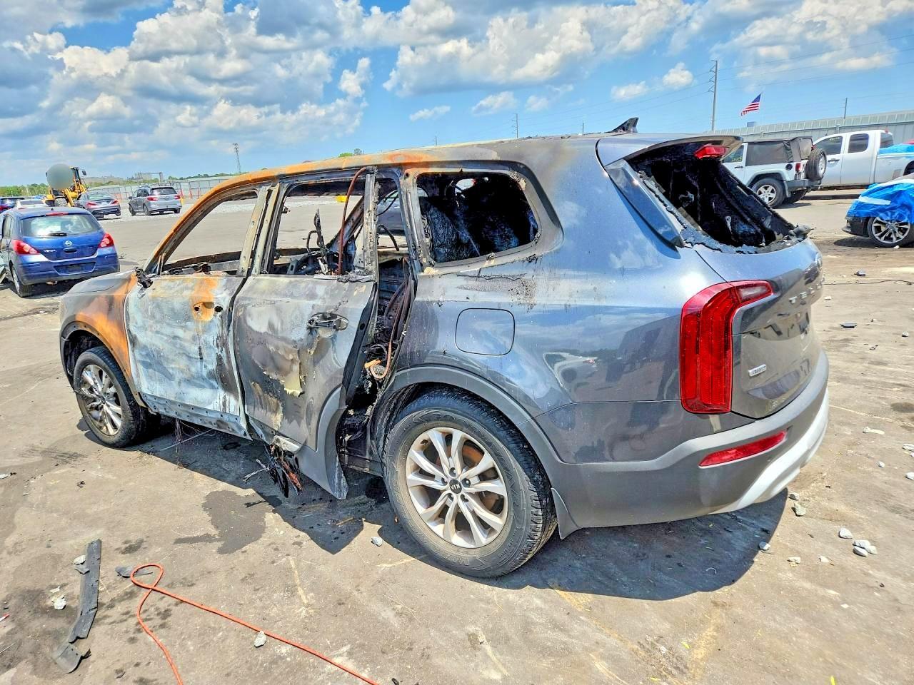 2021 Kia Telluride Lx - Фото 2