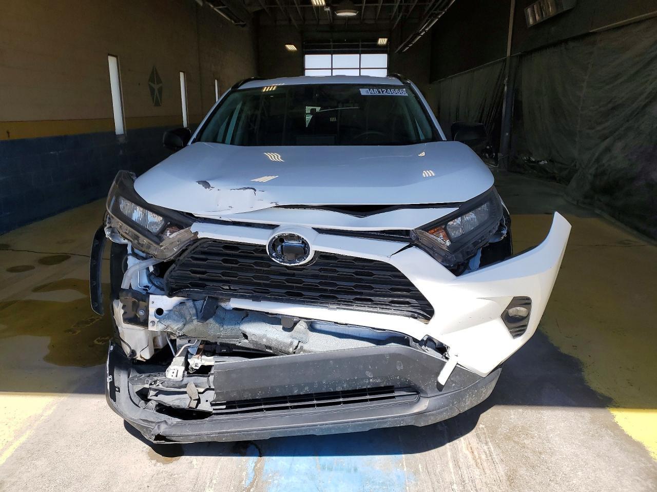 2019 Toyota Rav4 Le - Image 5