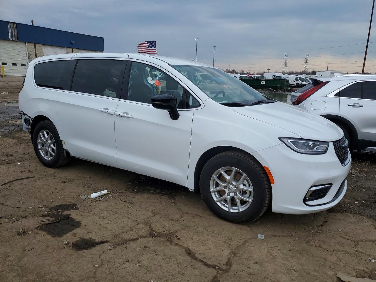 2025 Chrysler Pacifica Select - Фото 4