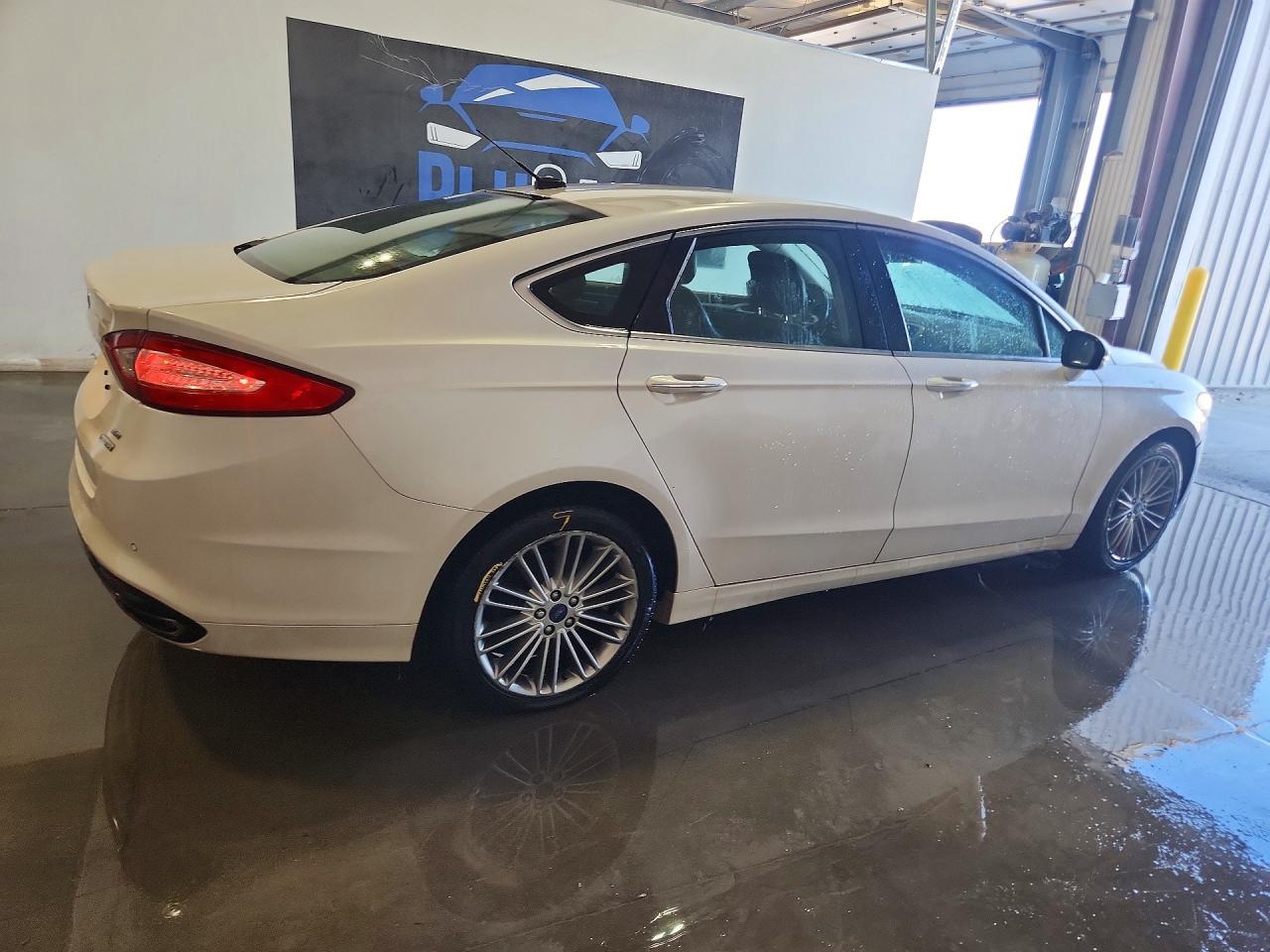2015 Ford Fusion Se - Фото 3