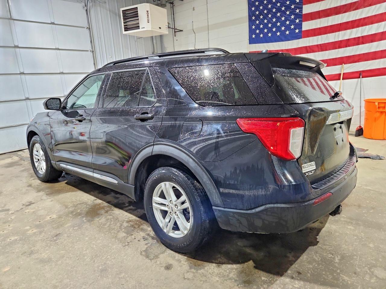 2020 Ford Explorer Xlt - Фото 2