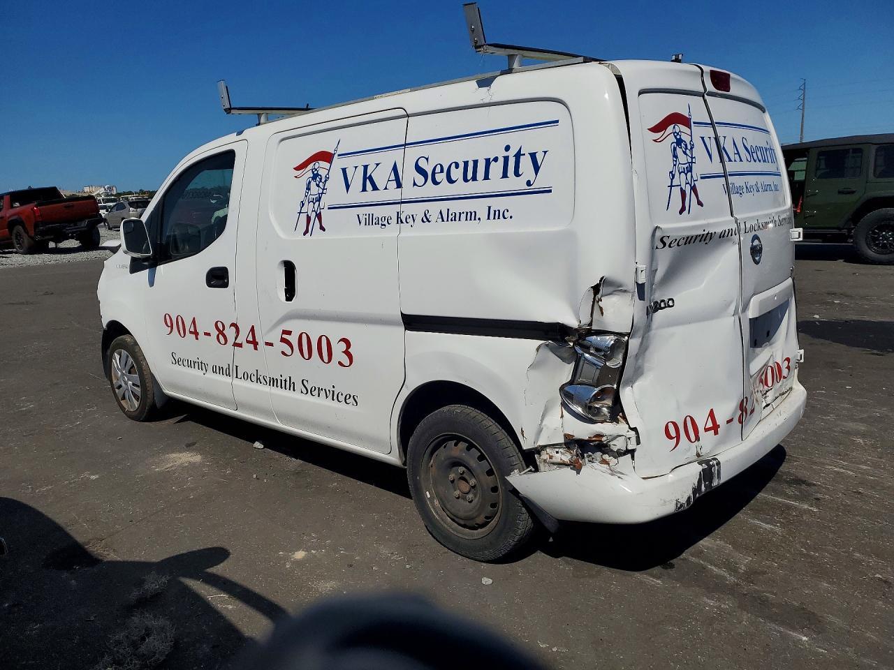 2020 Nissan Nv200 Utility / Service Van - Image 2