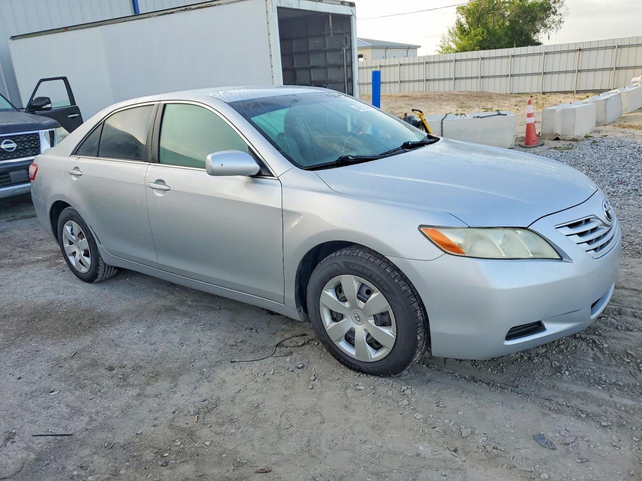2007 Toyota Camry Le - Фото 4