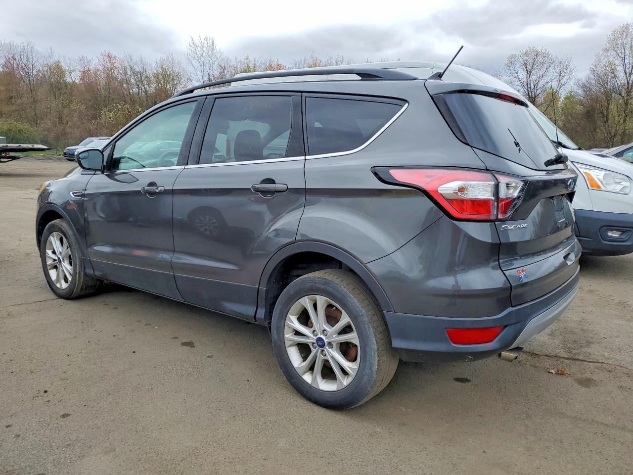 2018 Ford Escape Se - Фото 2