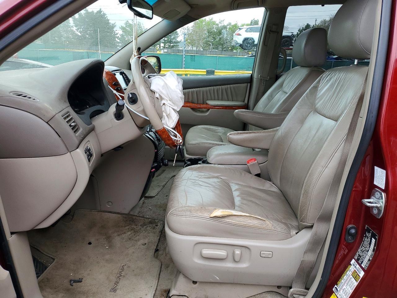 2010 Toyota Sienna Xle Limited - Image 7