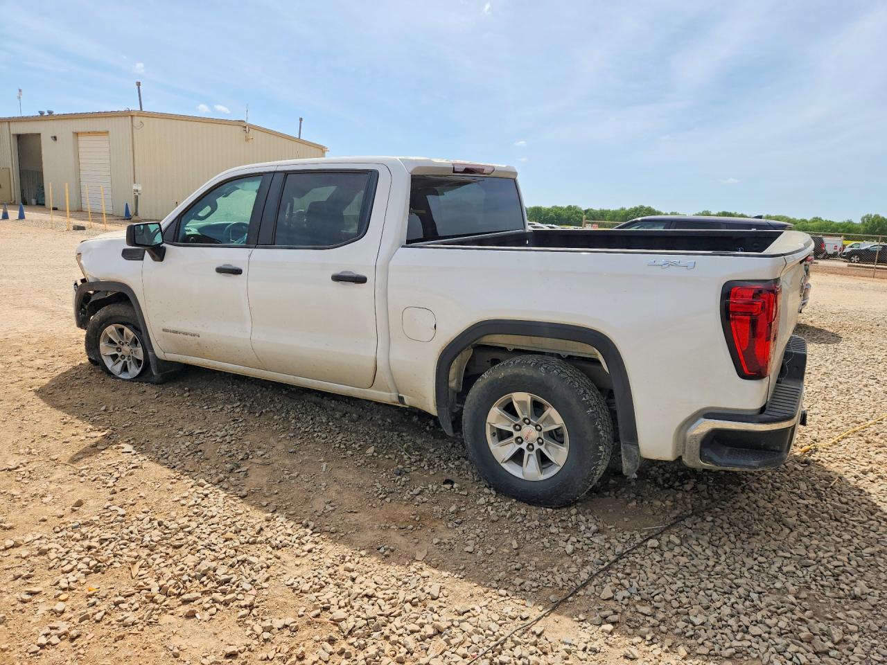 2023 GMC Sierra K1500 - Фото 2