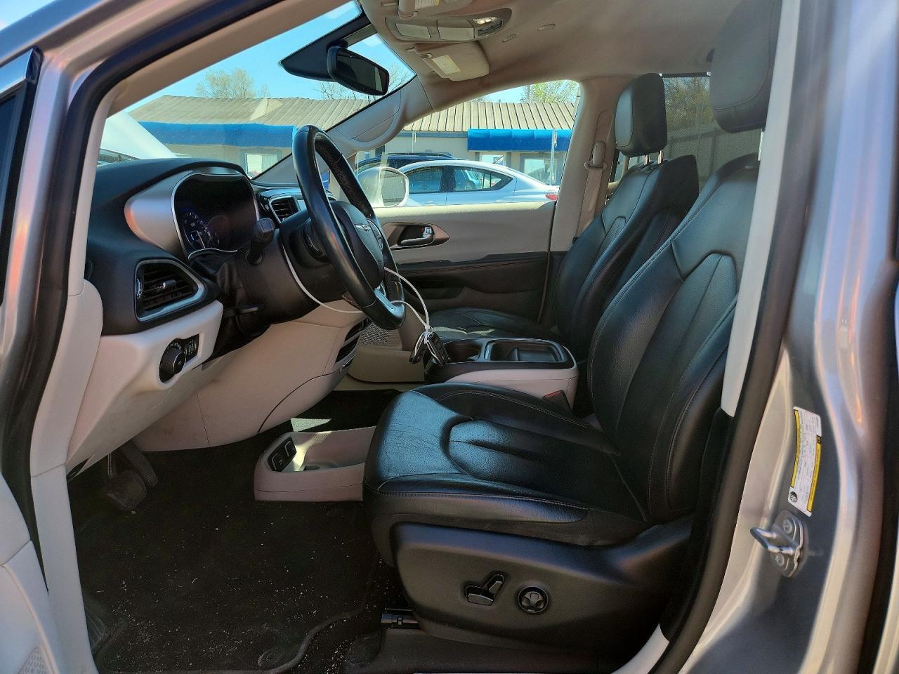 2020 Chrysler Pacifica Touring L - Фото 7