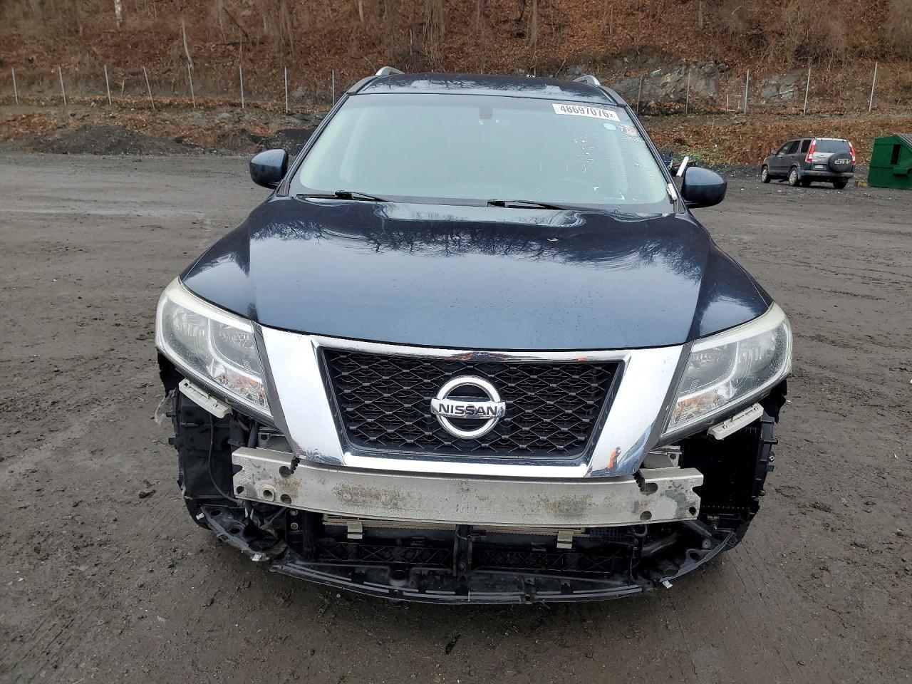 2016 Nissan Pathfinder S - Image 5