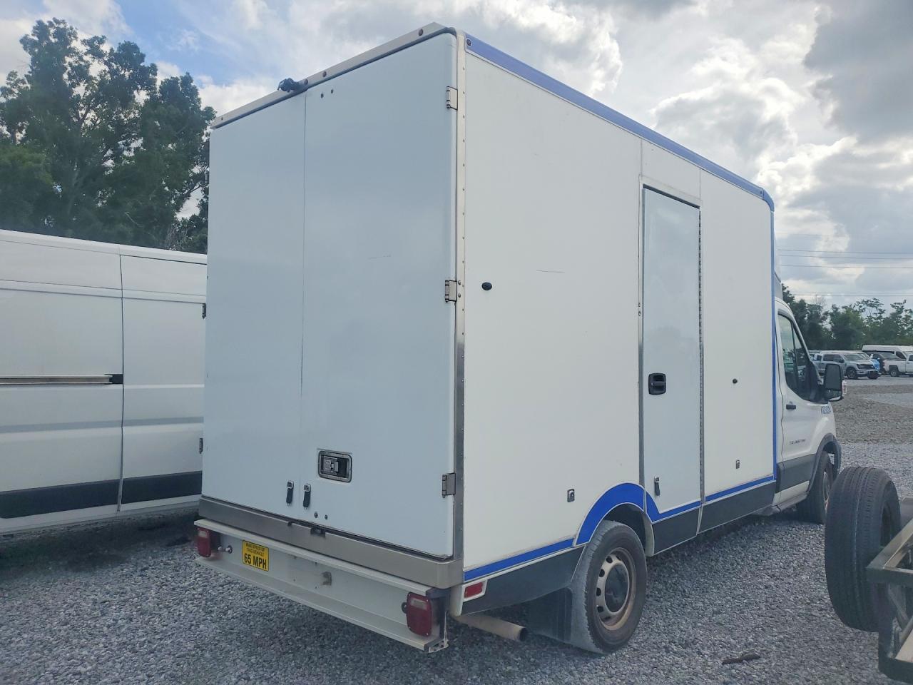 2022 Ford Transit T-350 Hd Refrigerated Truck - Фото 3