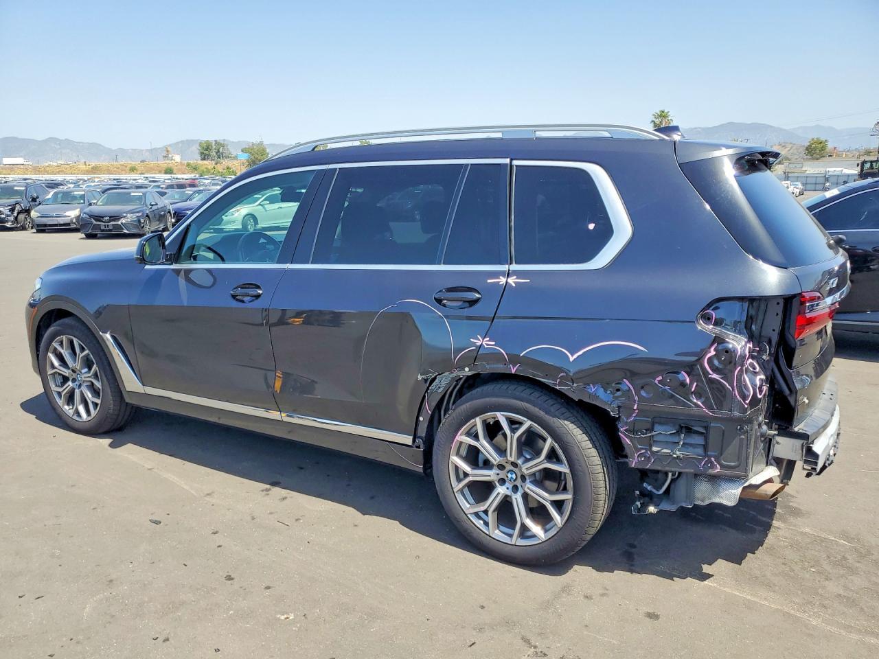 2019 BMW X7 xDrive40I - Фото 2