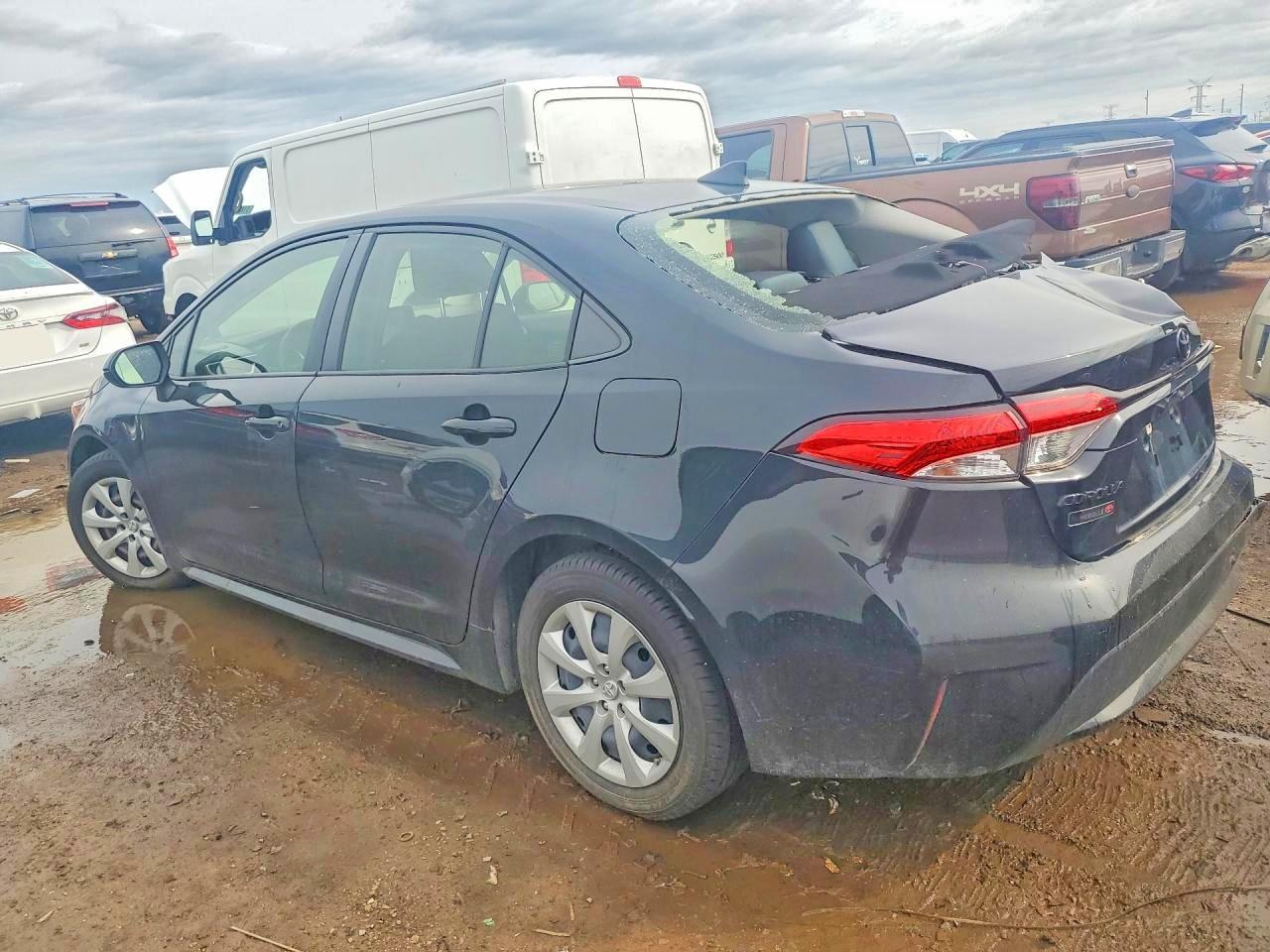 2022 Toyota Corolla Le - Фото 2
