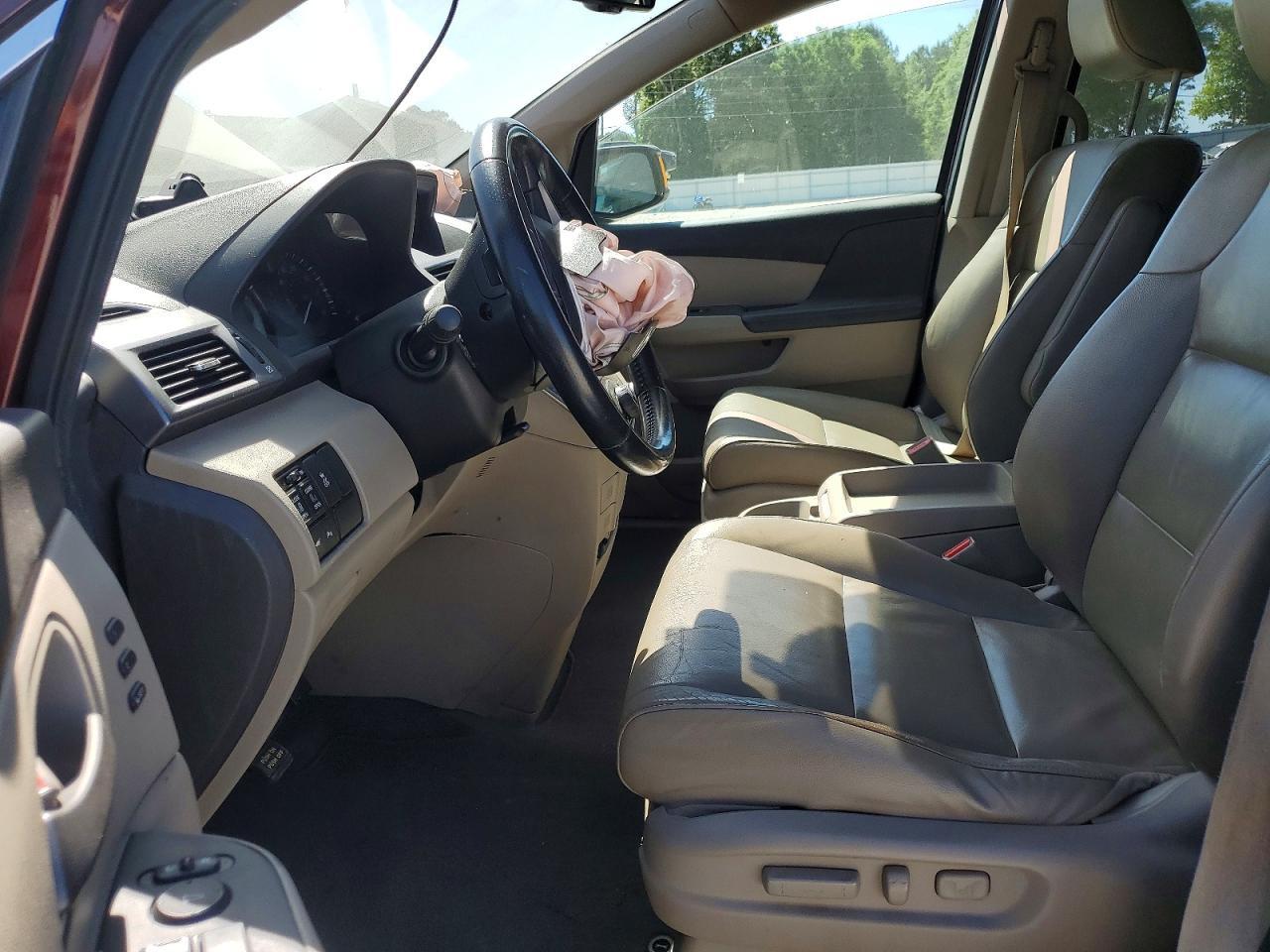 2012 Honda Odyssey Touring - Image 7