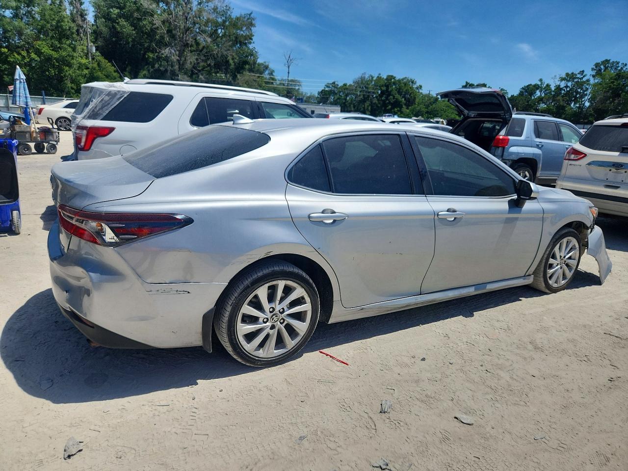 2023 Toyota Camry Le - Image 3