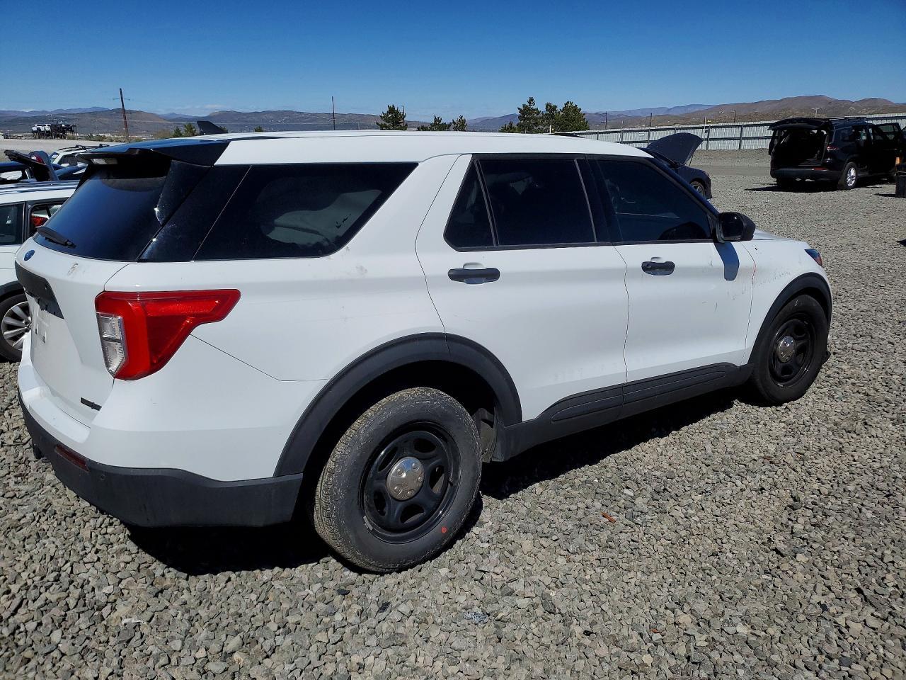 2023 Ford Explorer Police Interceptor - Image 3