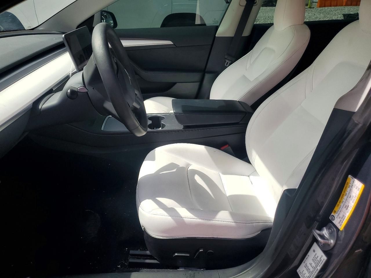 2023 Tesla Model 3 - Фото 7