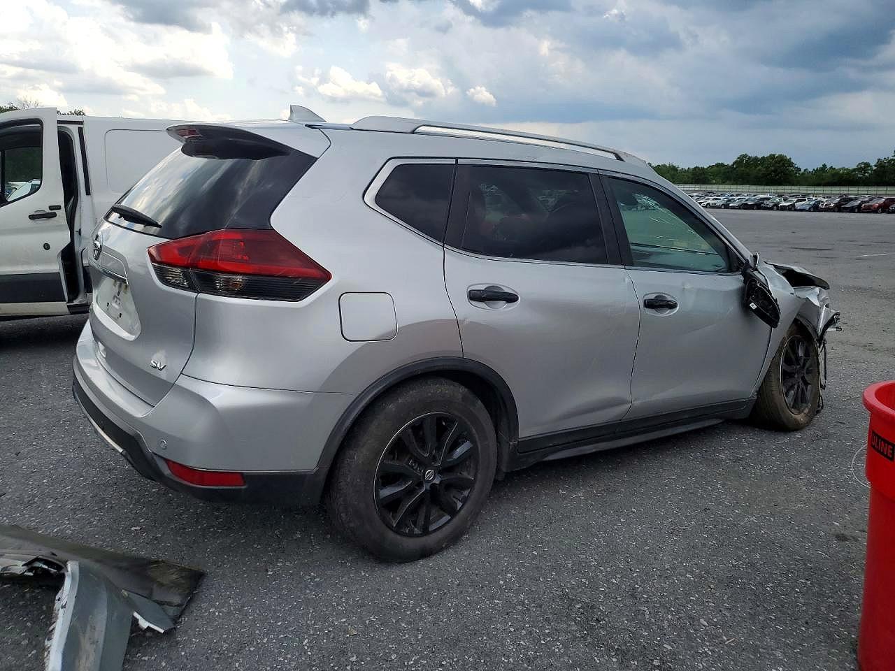 2020 Nissan Rogue Sv - Image 3