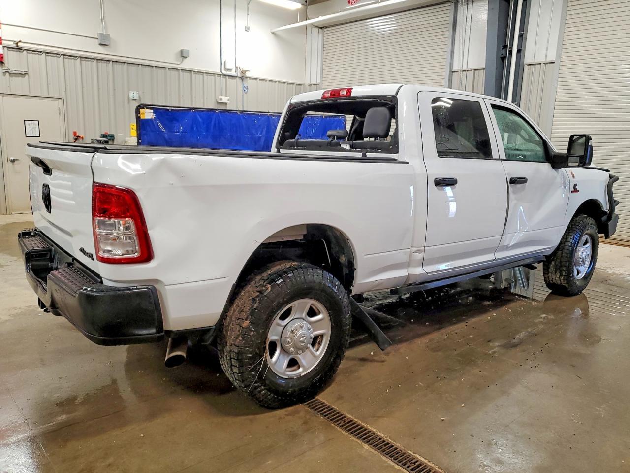 2023 Ram 2500 Tradesman - Фото 3