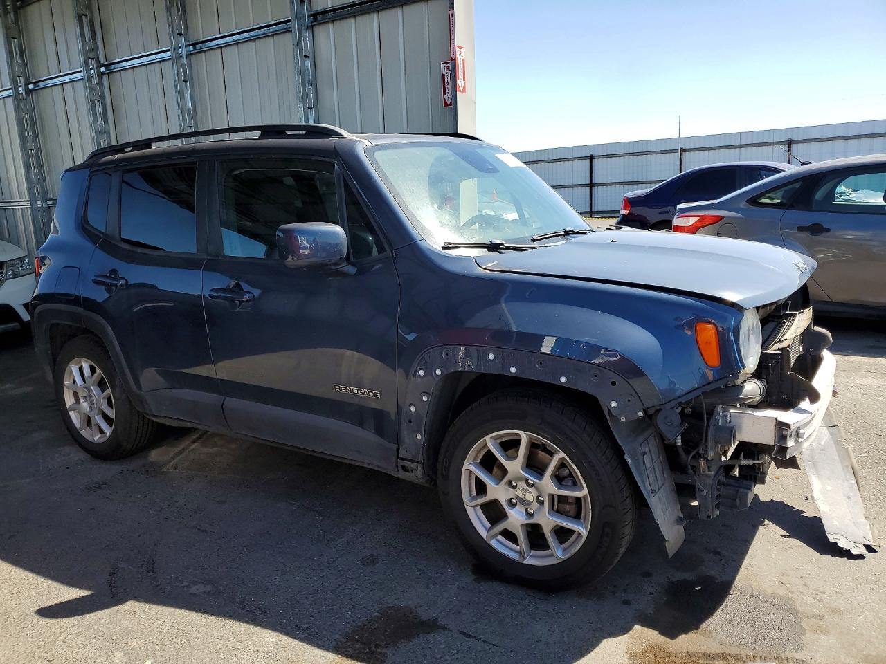 2021 Jeep Renegade Latitude - Image 4