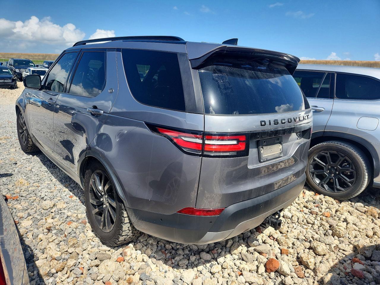 2020 Land Rover Discovery Hse Awd 3.0L V-6 Tdsl - Image 2