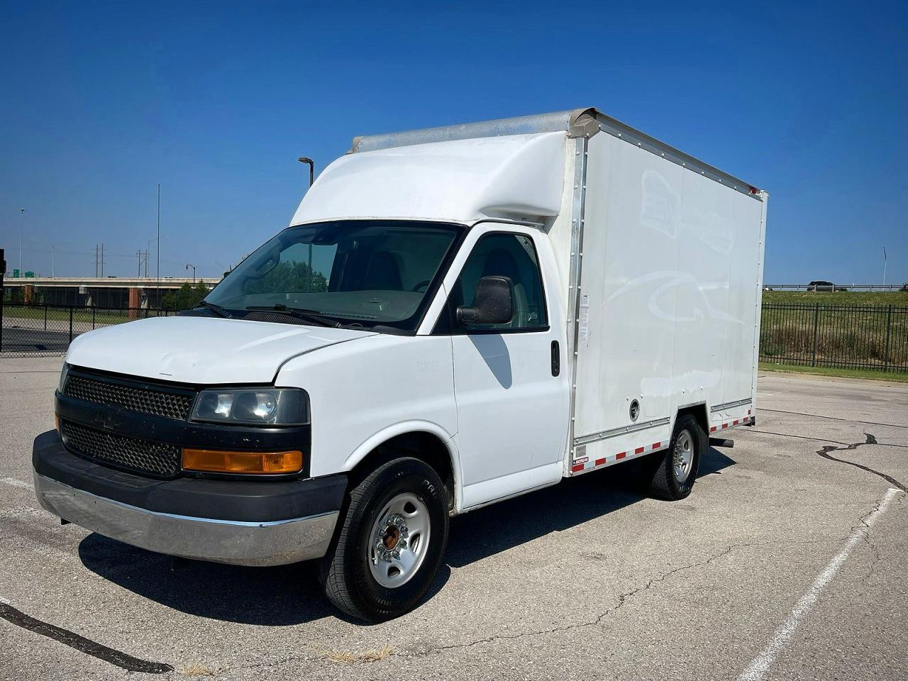 2019 Chevrolet Express G3500 - Фото 2
