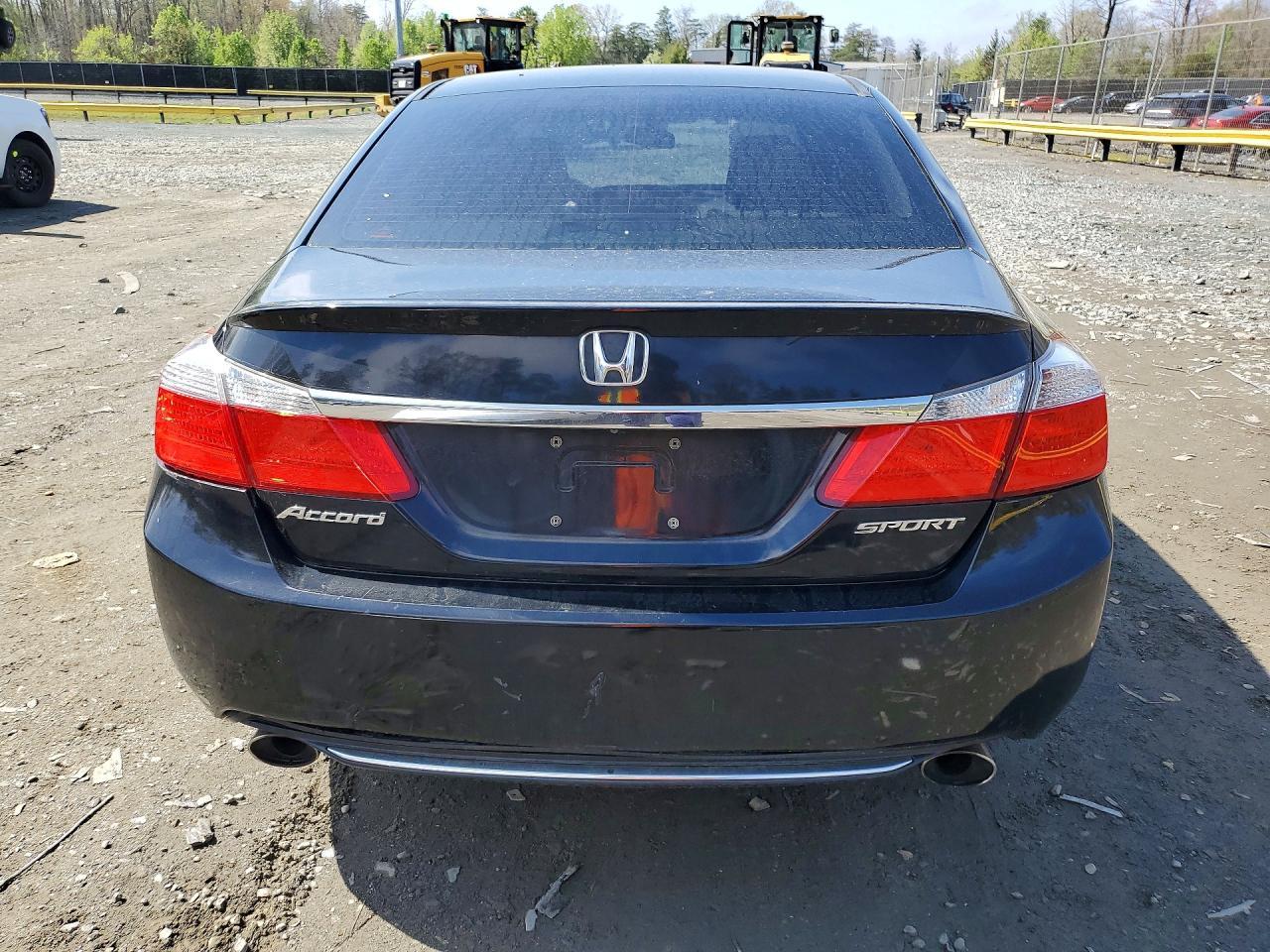 2013 Honda Accord Sport - Image 6