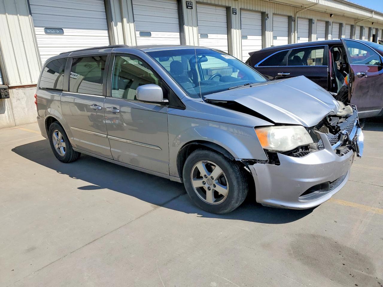 2013 Dodge Grand Caravan Sxt - Фото 4
