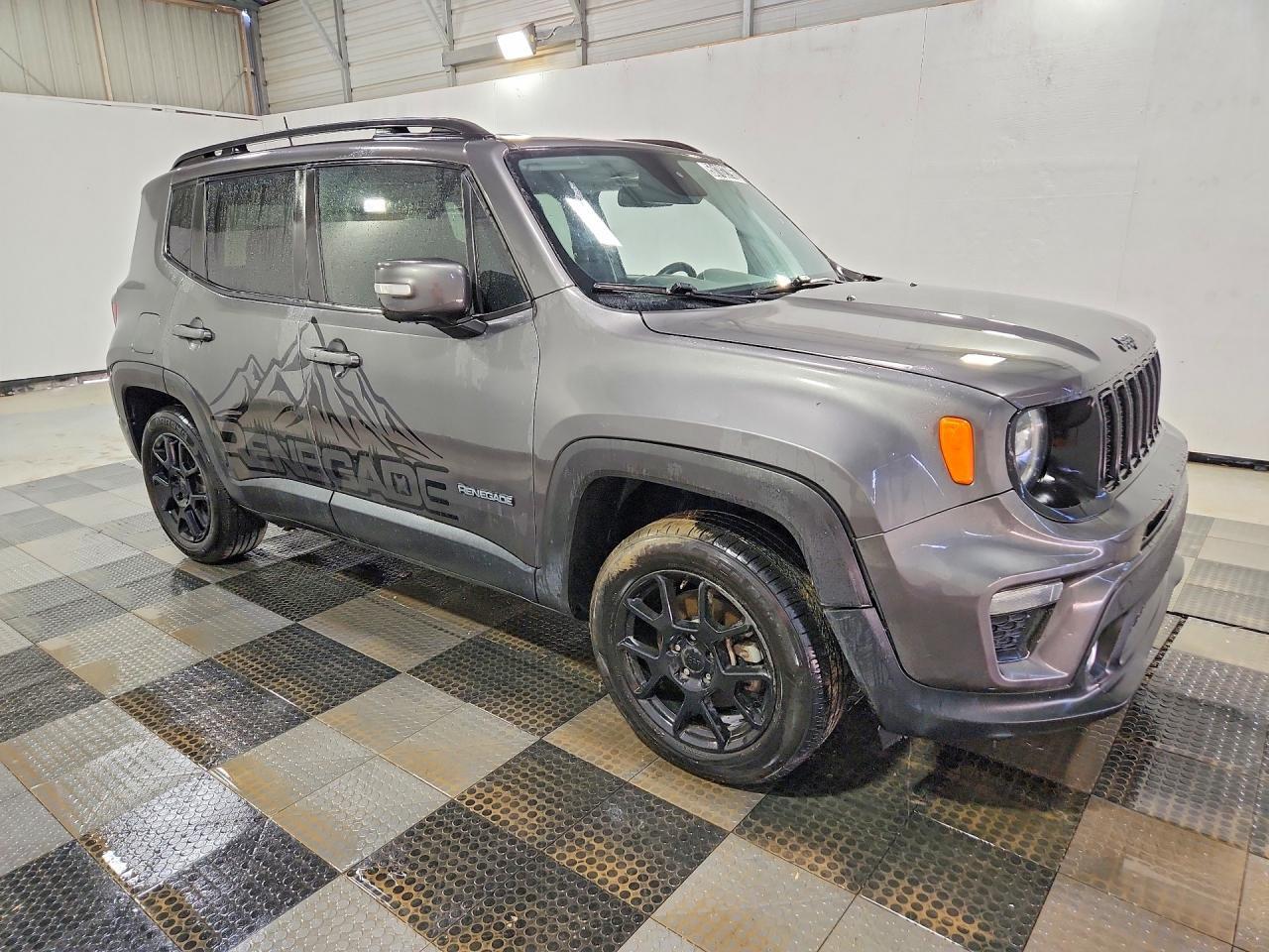 2019 Jeep Renegade Latitude - Image 4