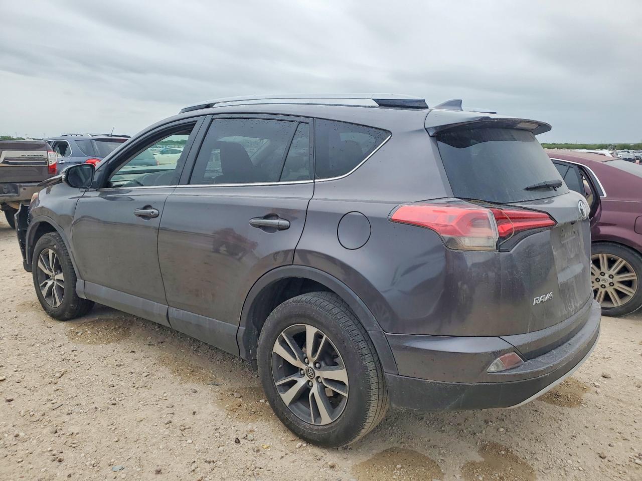 2018 Toyota Rav4 Xle - Фото 2