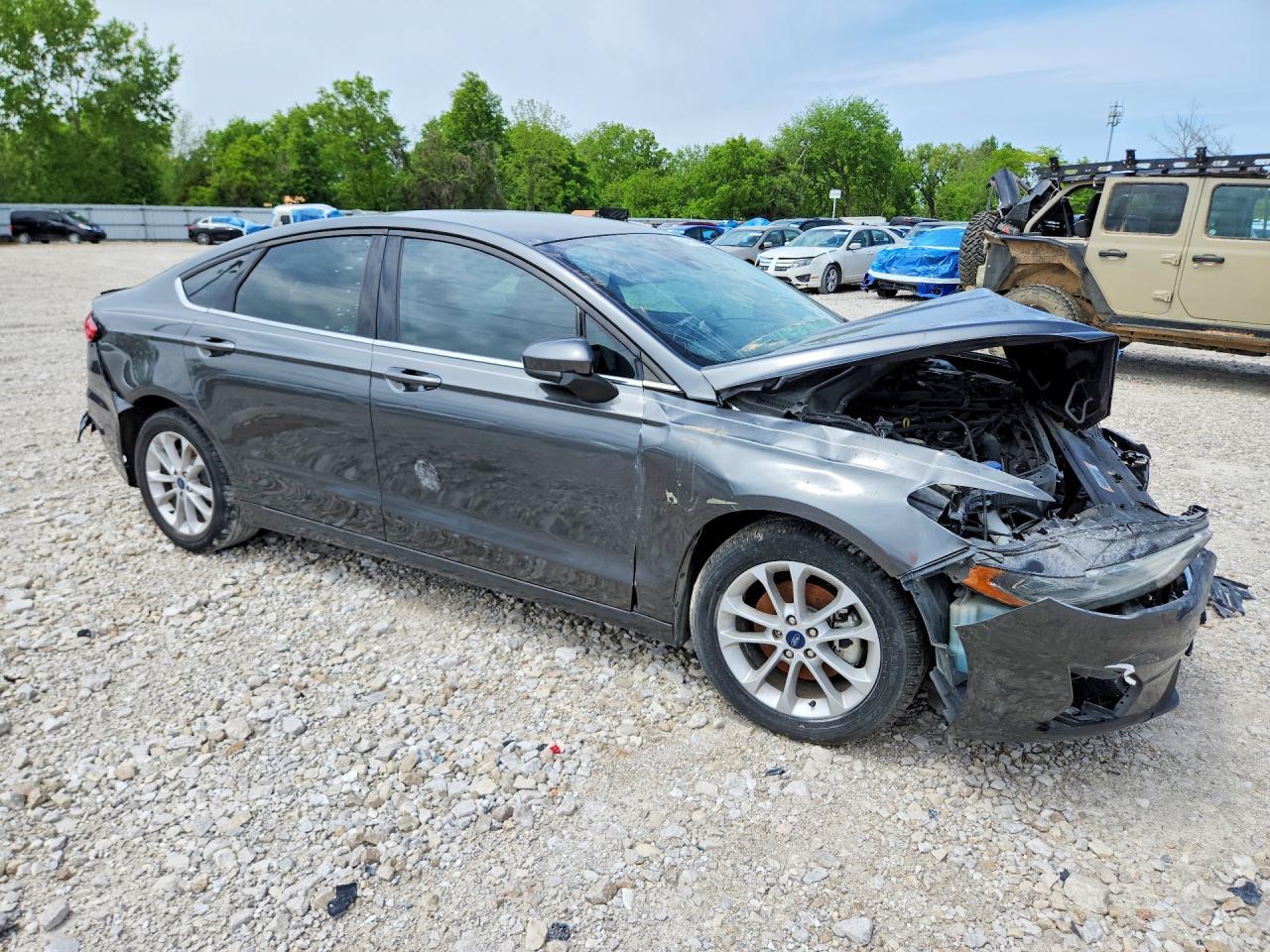 2020 Ford Fusion Se - Image 4