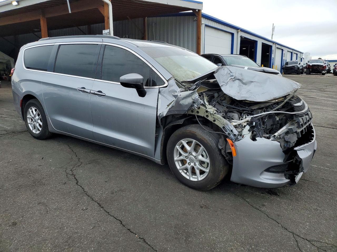2021 Chrysler Voyager Lxi - Image 4