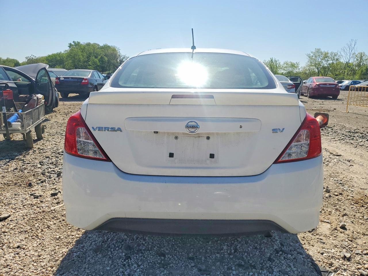 2019 Nissan Versa Sv - Фото 6