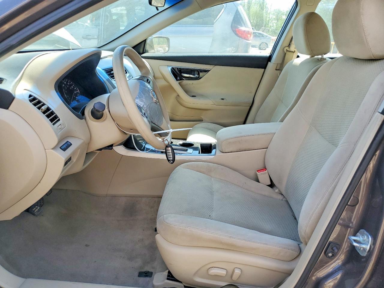 2014 Nissan Altima 2.5 S - Фото 7