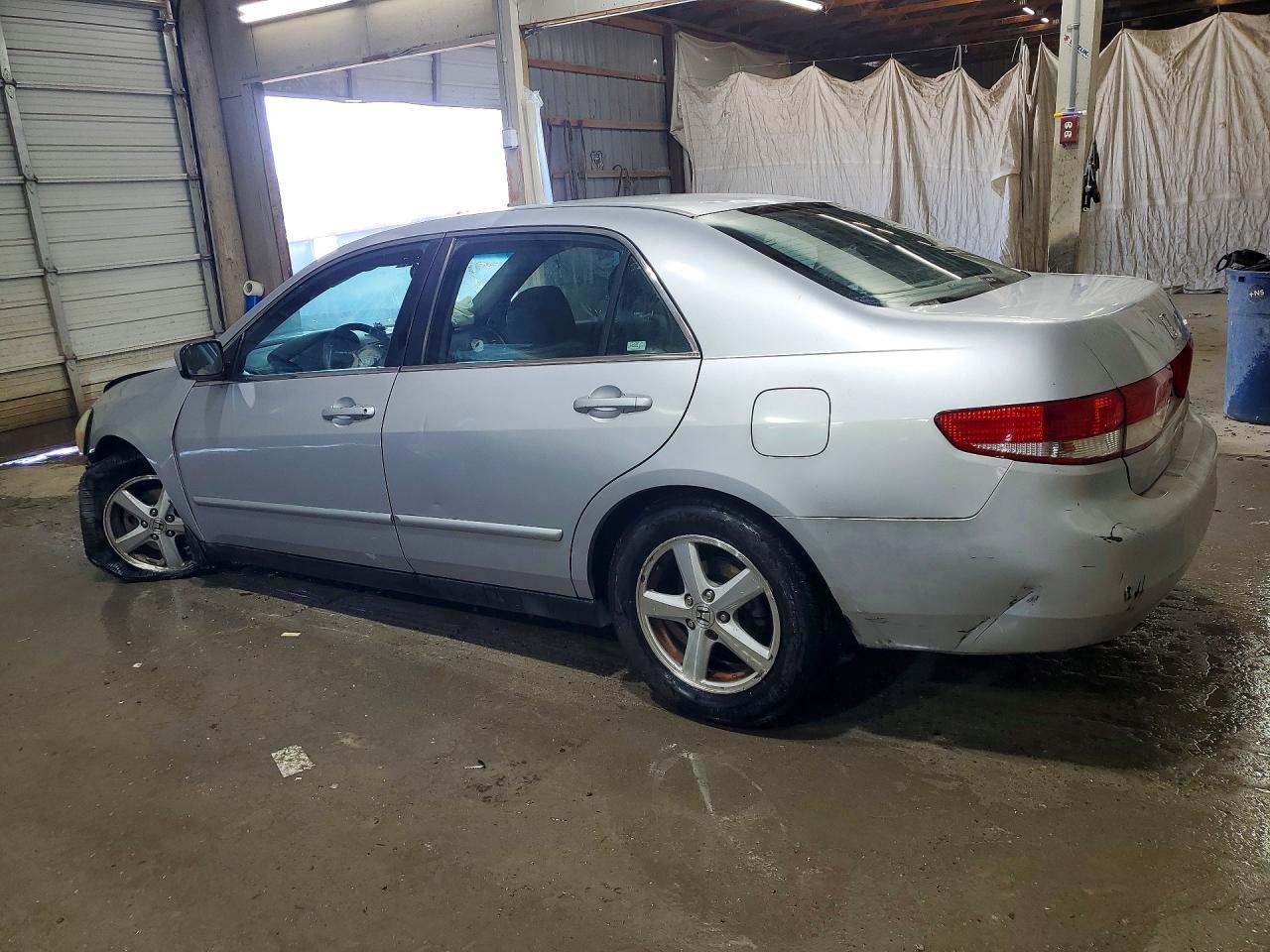 2003 Honda Accord Lx - Фото 2
