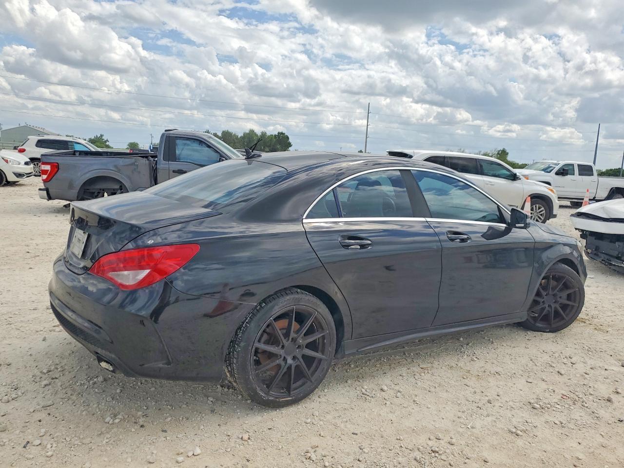 2014 Mercedes-Benz Cla 250 - Image 3