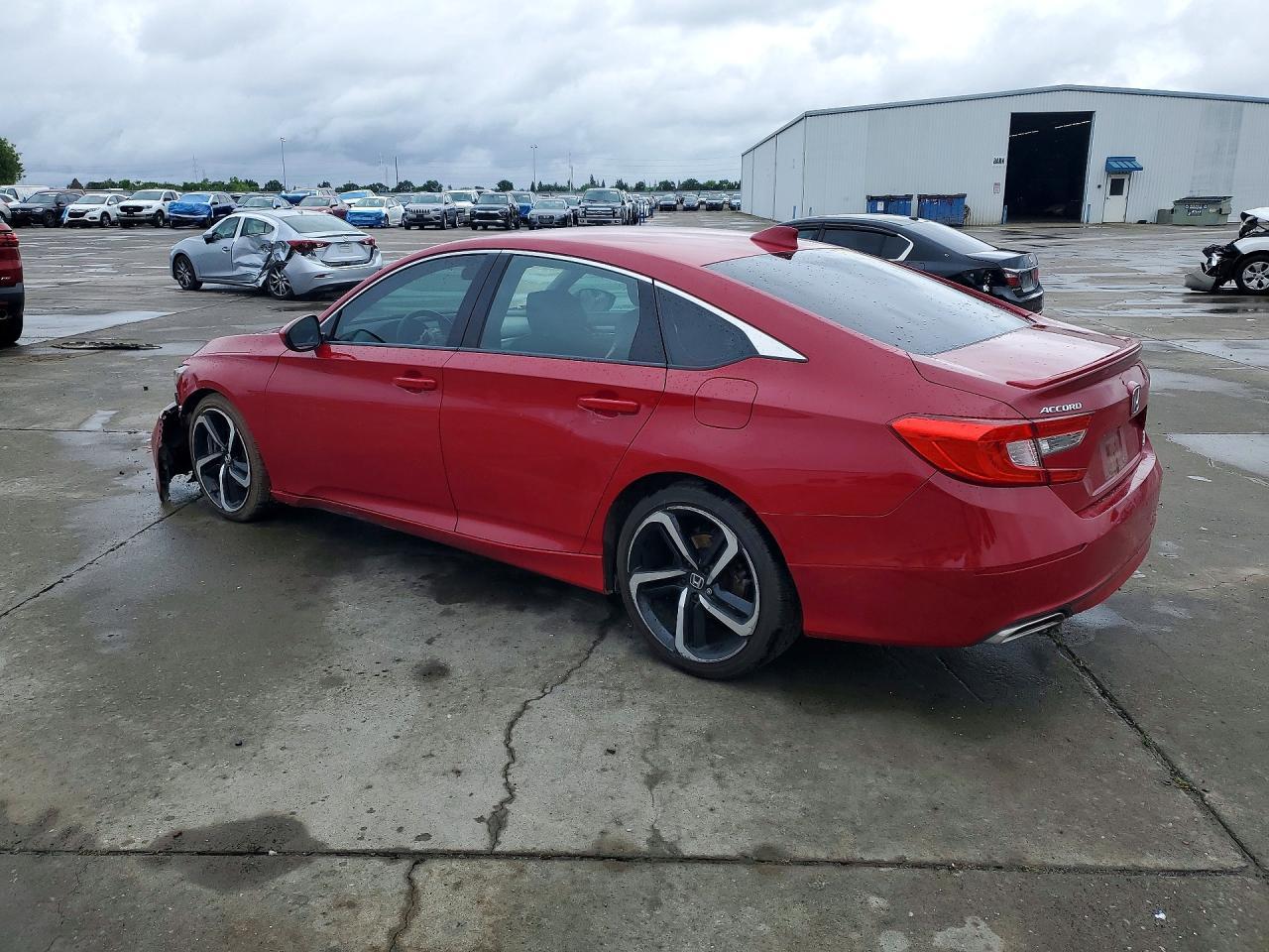 2018 Honda Accord Sport - Image 2