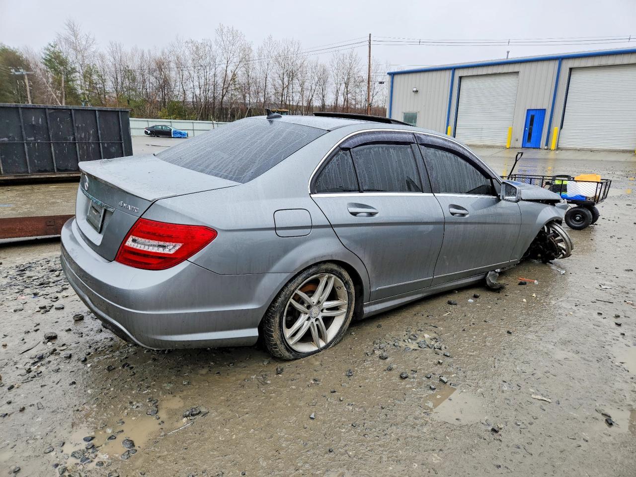 2014 Mercedes-Benz C 300 4Matic - Фото 3