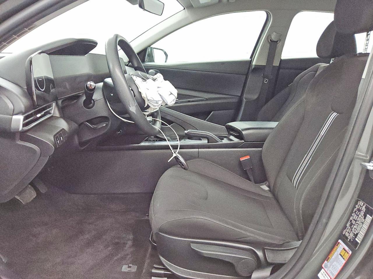2024 Hyundai Elantra Sel - Image 7