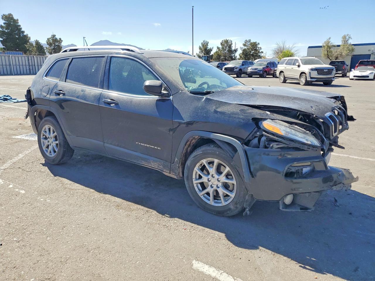 2015 Jeep Cherokee Latitude - Фото 4