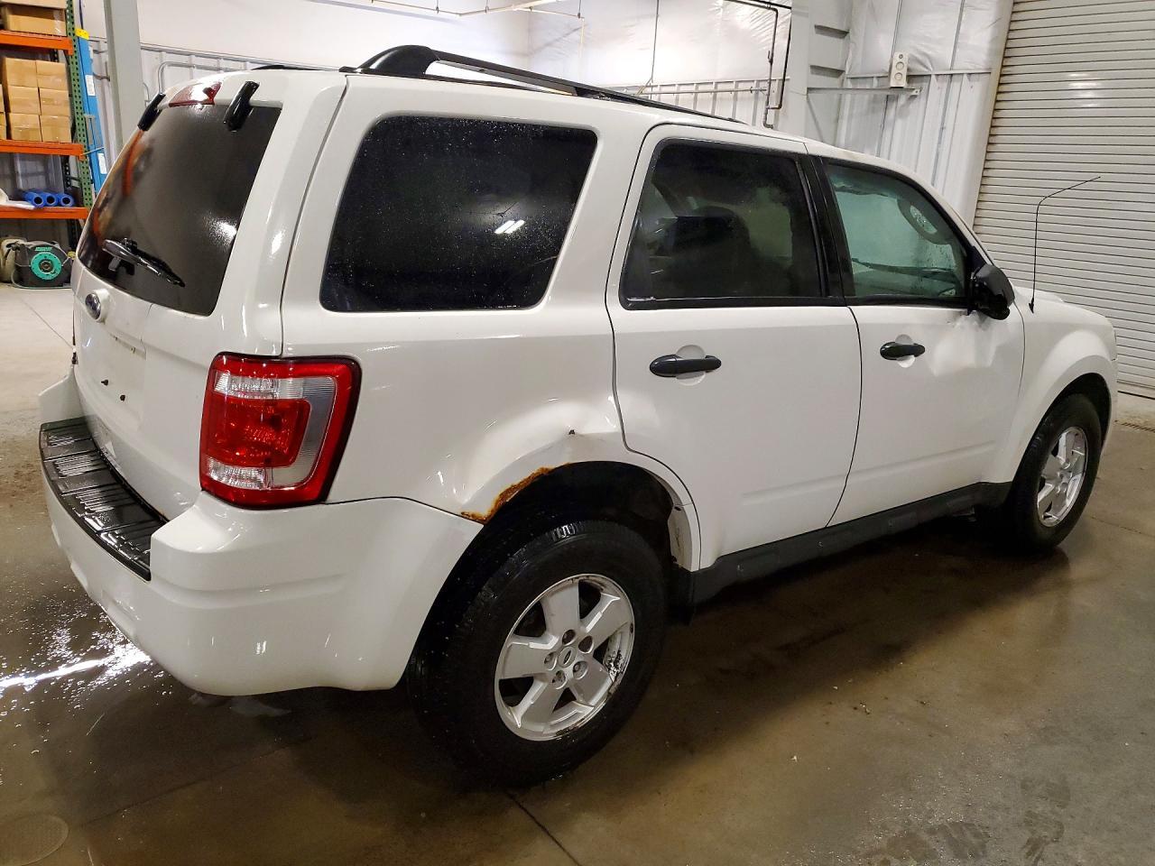 2010 Ford Escape Xlt - Фото 3