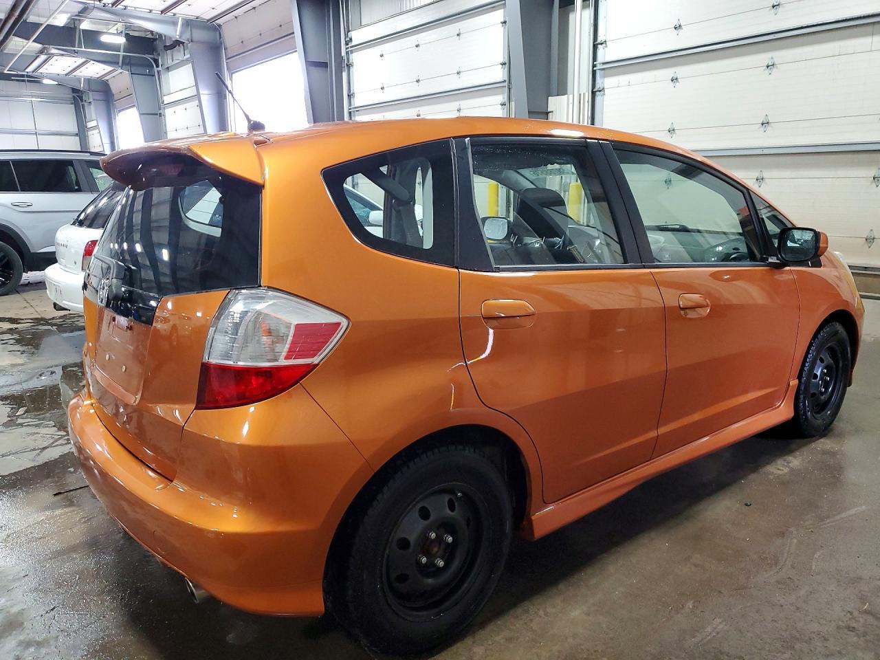 2010 Honda Fit Sport - Фото 3
