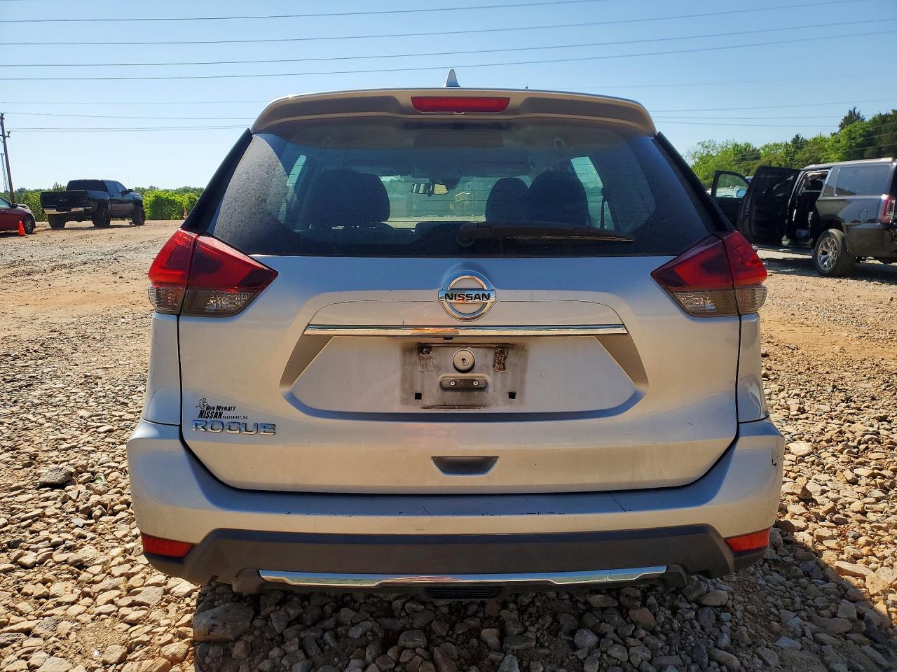 2019 Nissan Rogue S - Фото 6