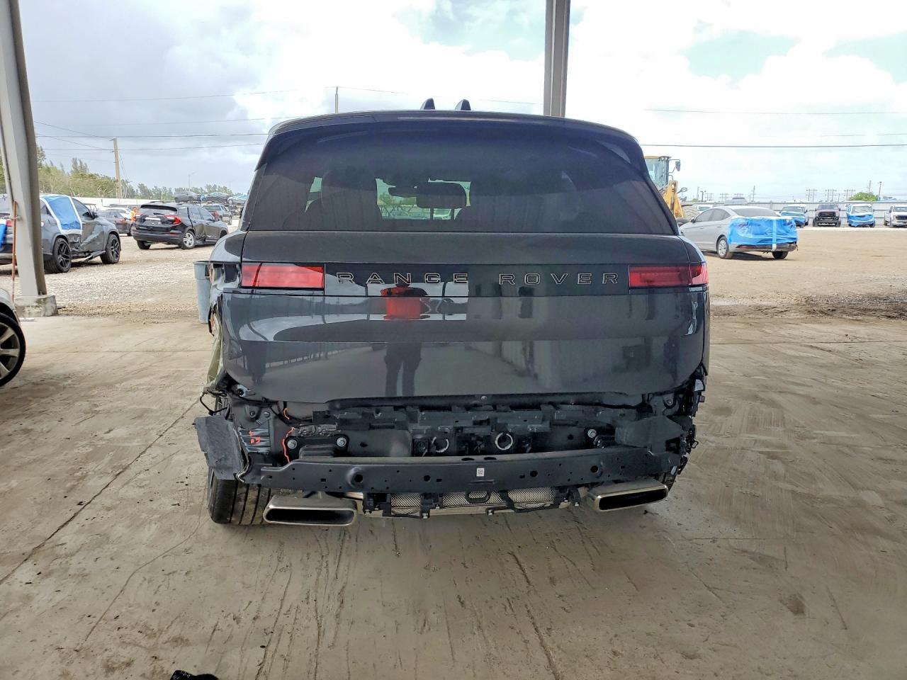 2025 Land Rover Range Rover Sport Dynamic Se - Image 6