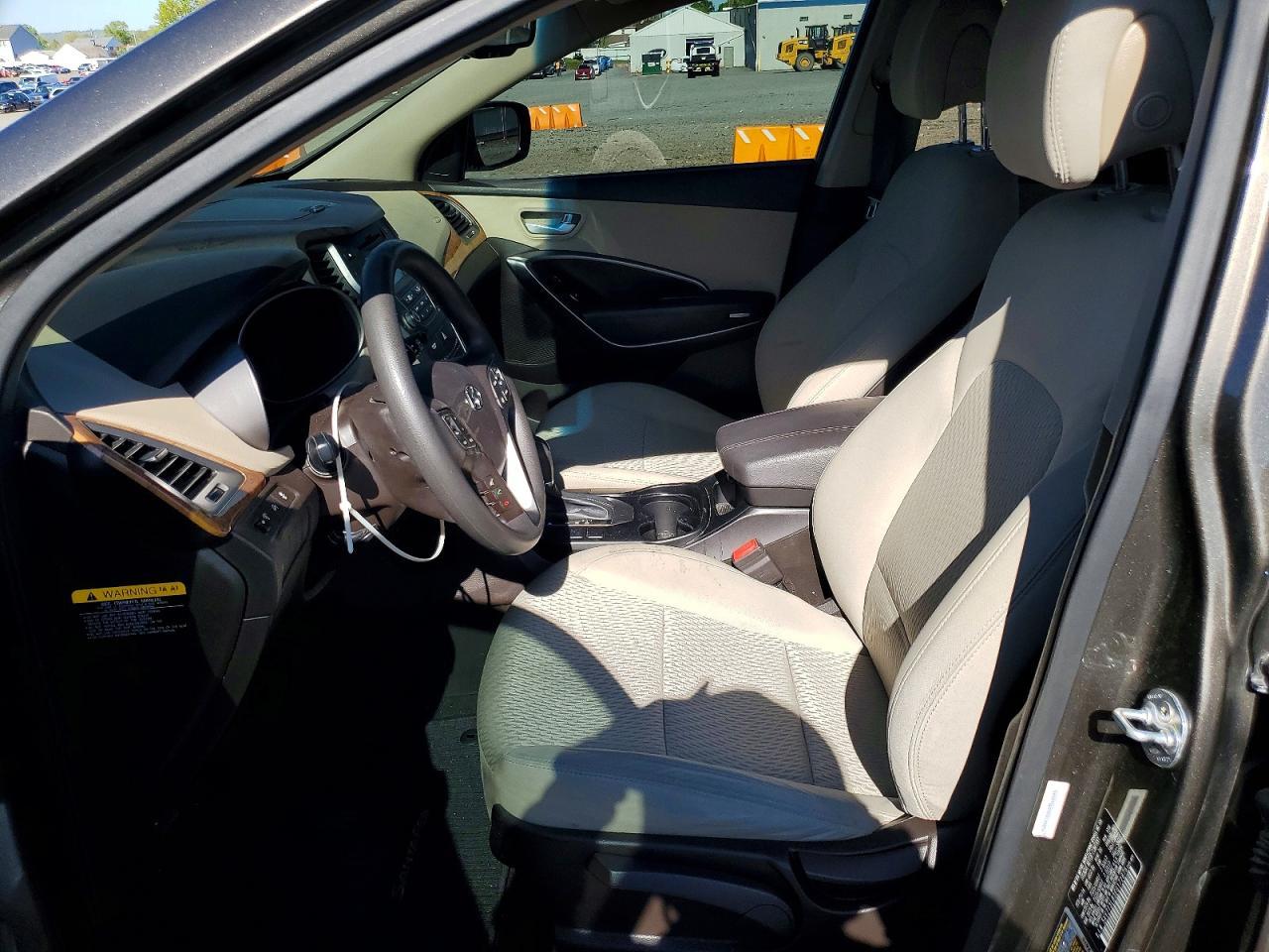 2014 Hyundai Santa Fe Sport 2.4L - Image 7