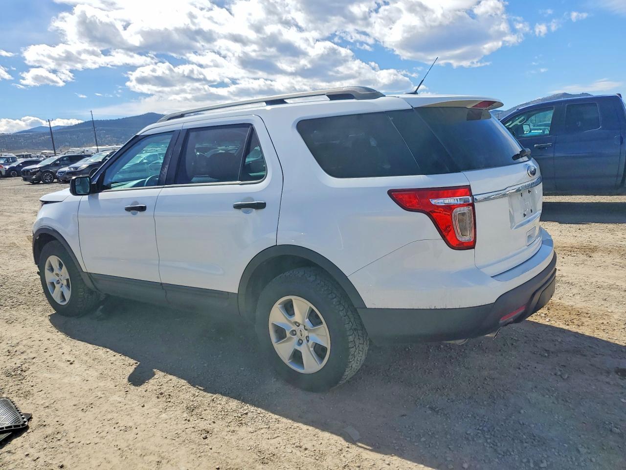 2014 Ford Explorer - Image 2