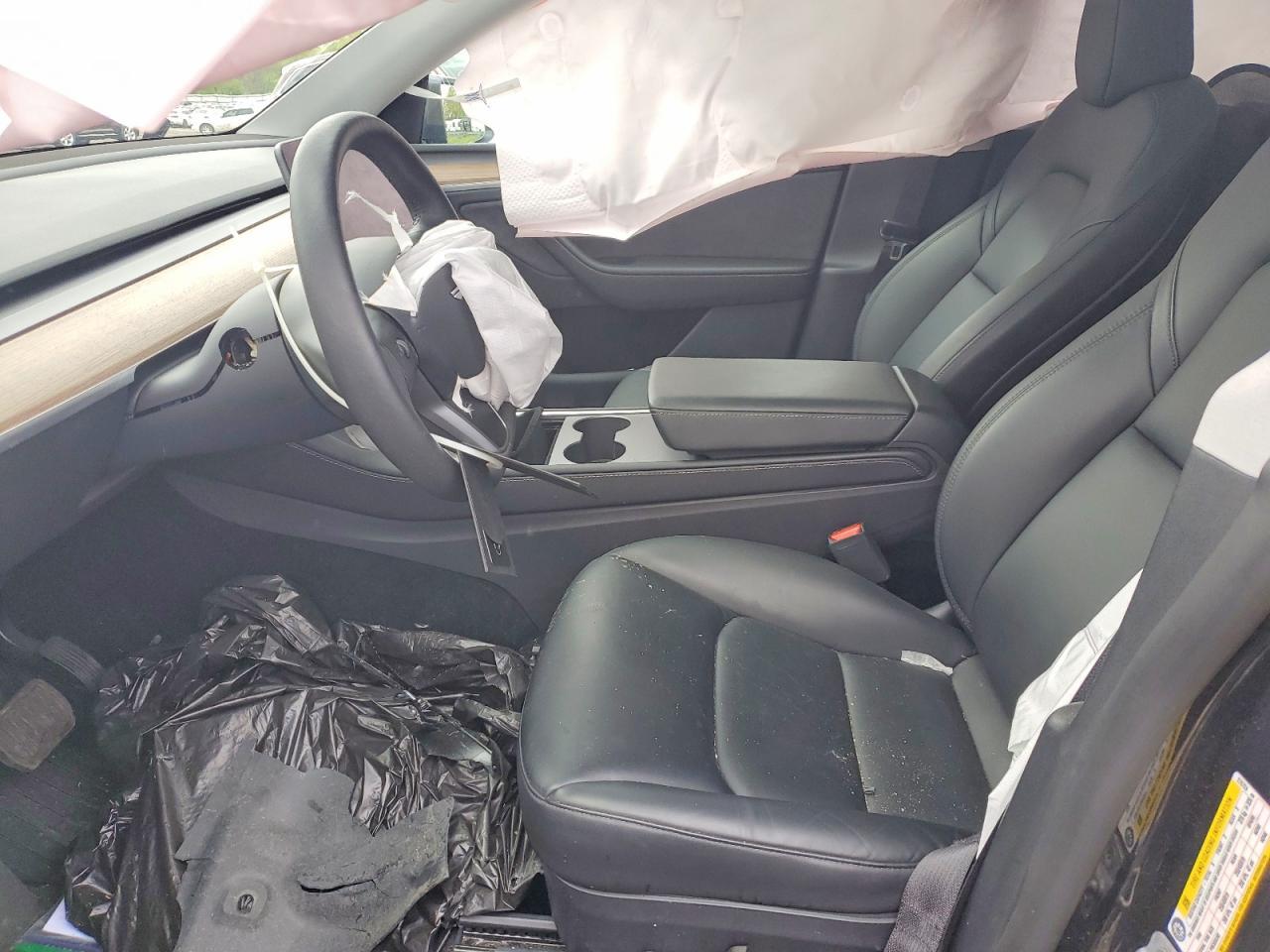 2024 Tesla Model Y - Image 7