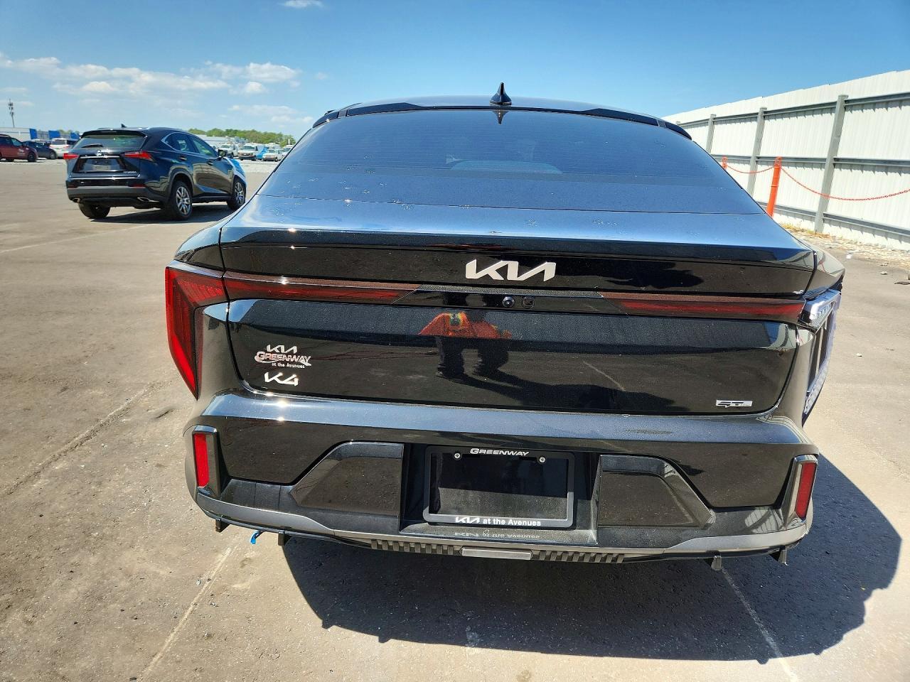 2025 Kia K4 Gt-Line Turbo - Image 6