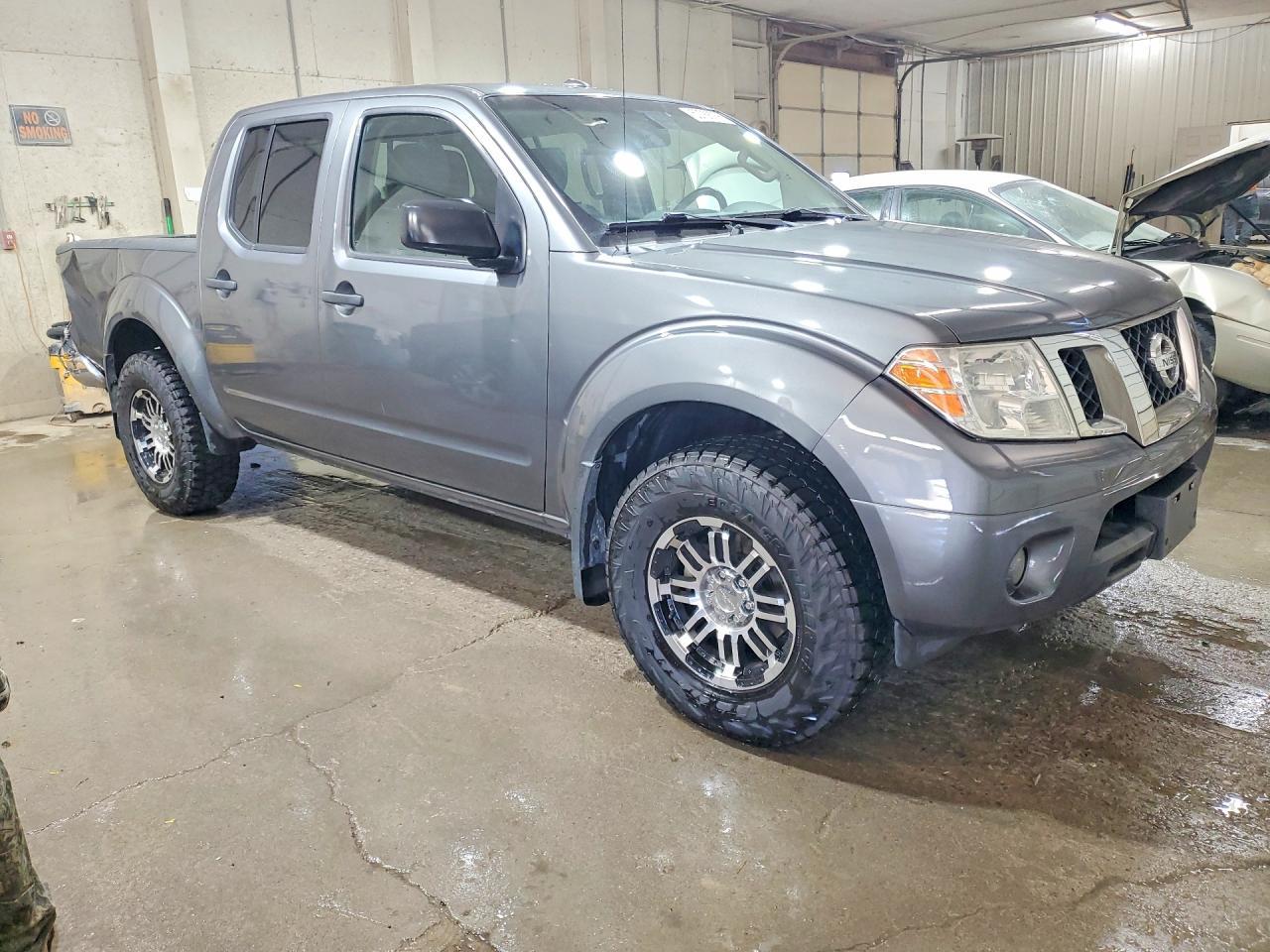 2016 Nissan Frontier Sv - Image 4