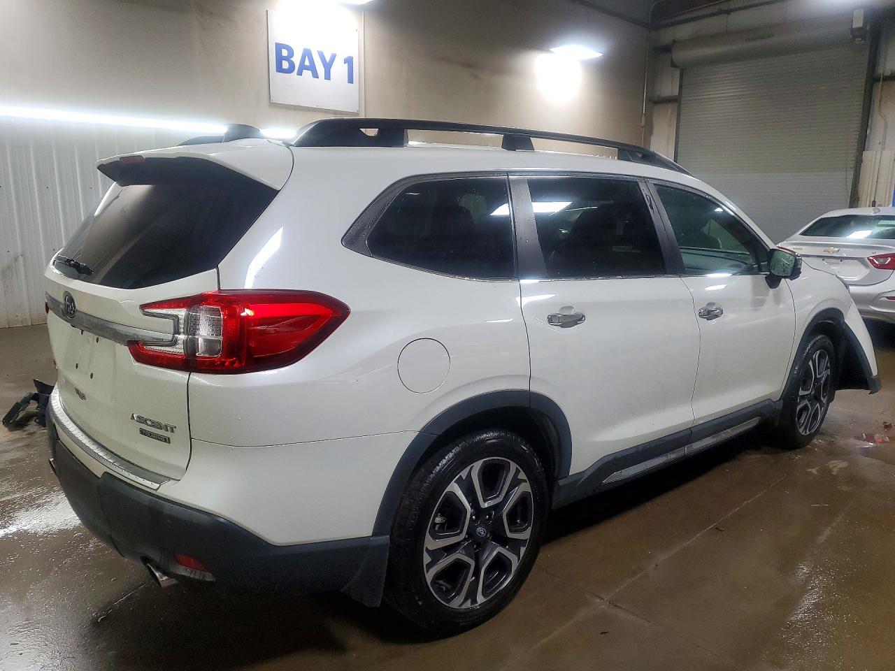2023 Subaru Ascent Touring - Image 3